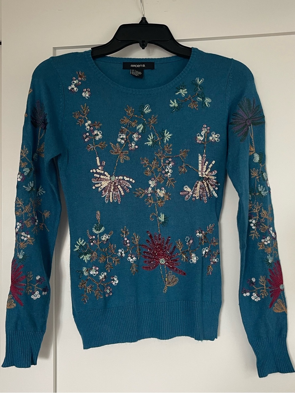 Blue Silk/Cashmere Floral Embroidered and Sequin Crewneck Sweater Size S